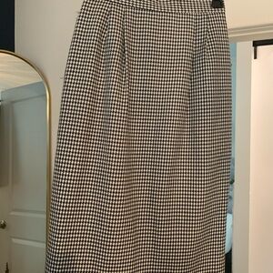 Casual Corner Black and White A-Line Skirt